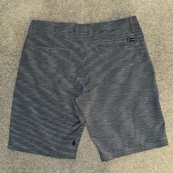 Volcom Shorts - Picture 2 of 8